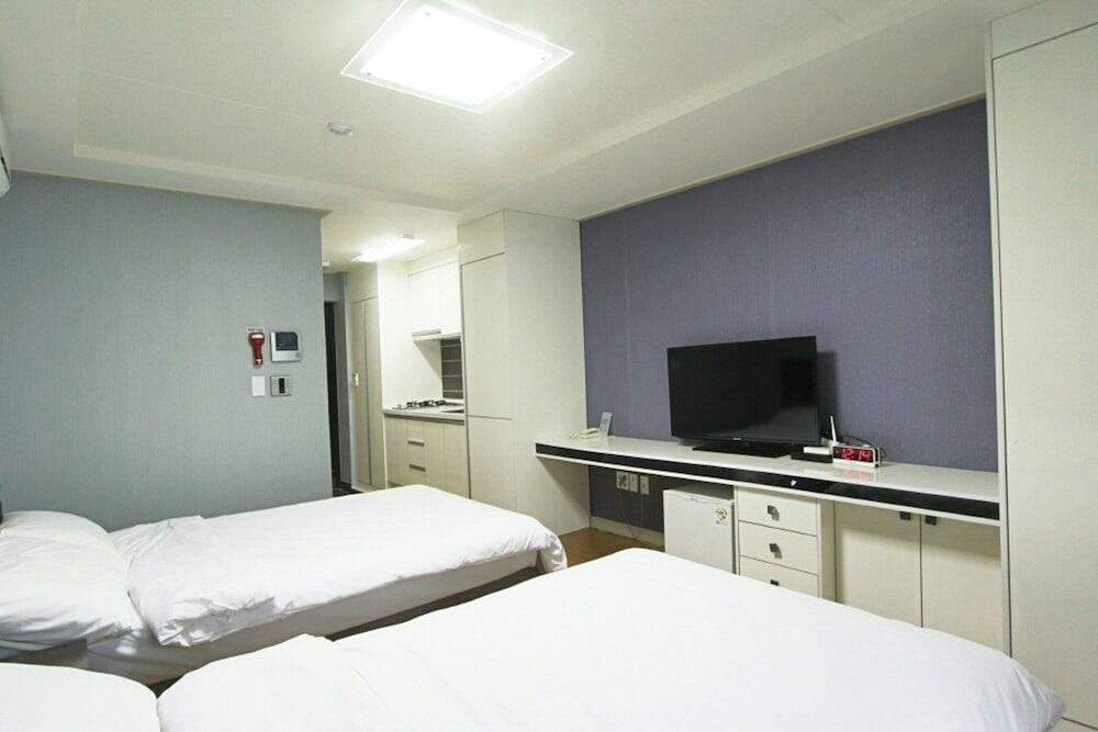 Jeju Airport Hotel Bagian luar foto