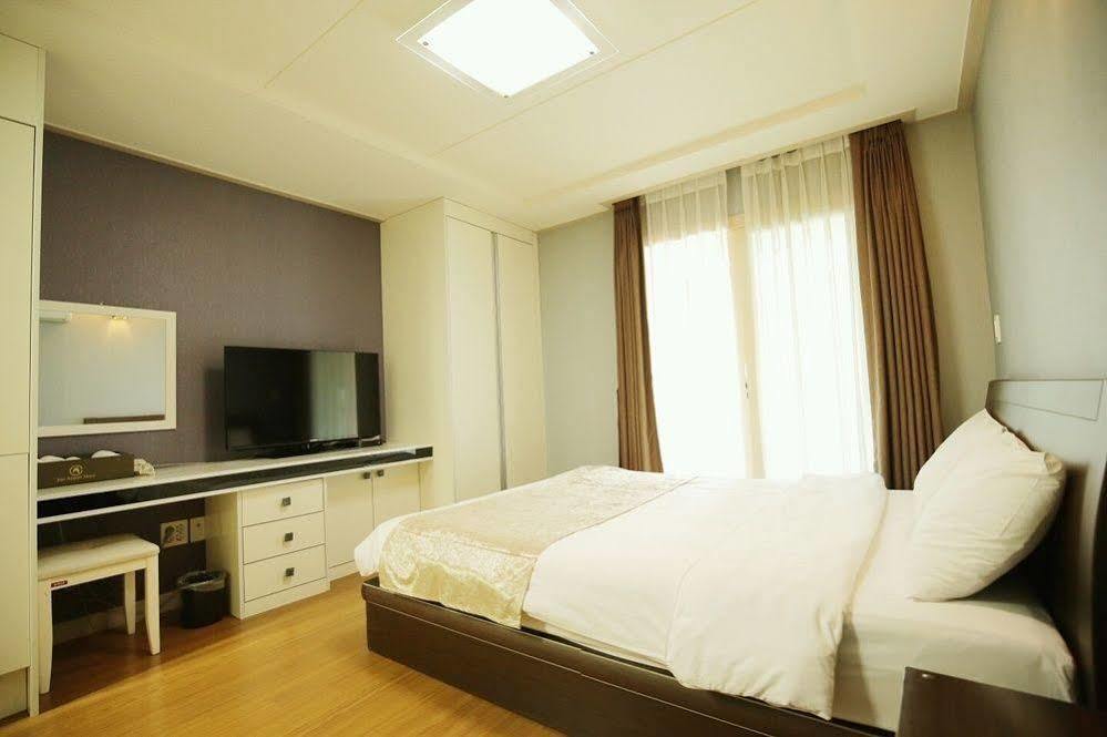 Jeju Airport Hotel Bagian luar foto