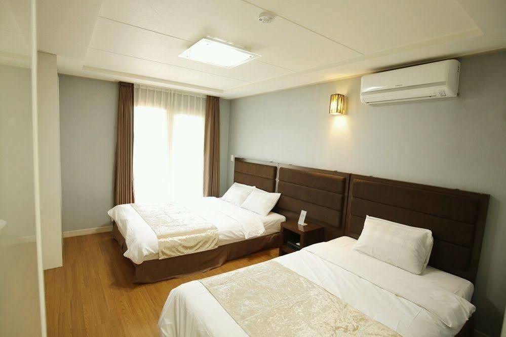 Jeju Airport Hotel Bagian luar foto